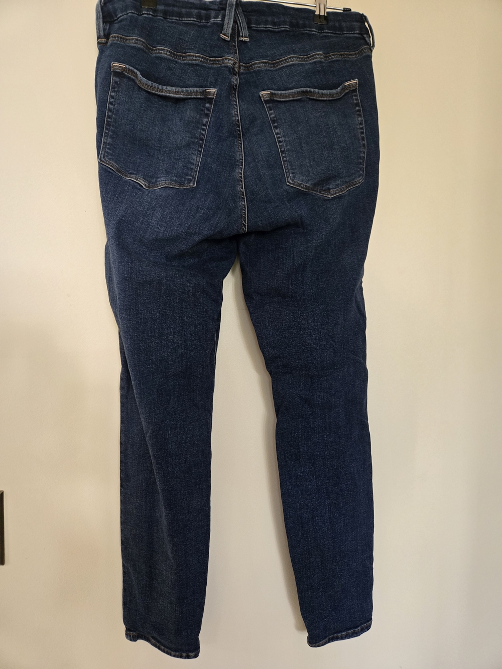 Good American Skinny Jeans - Dark Blue Wash - Picture 3 of 3